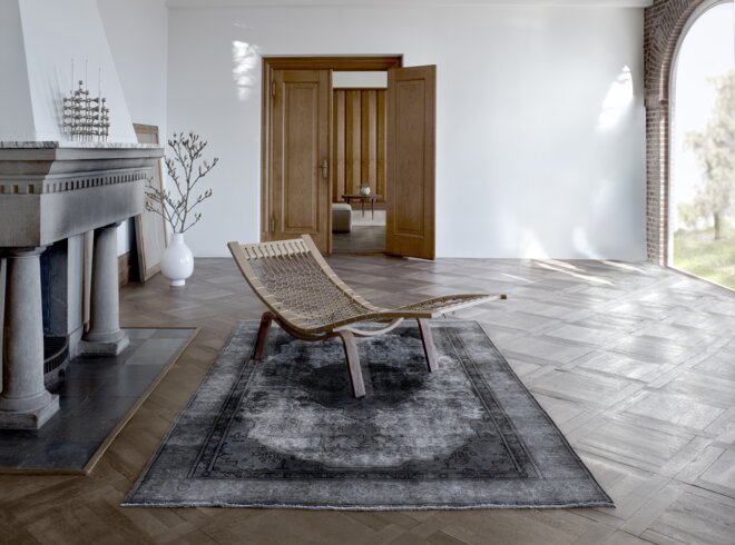 Vintage Royal Vintage royal rug in a livingroom